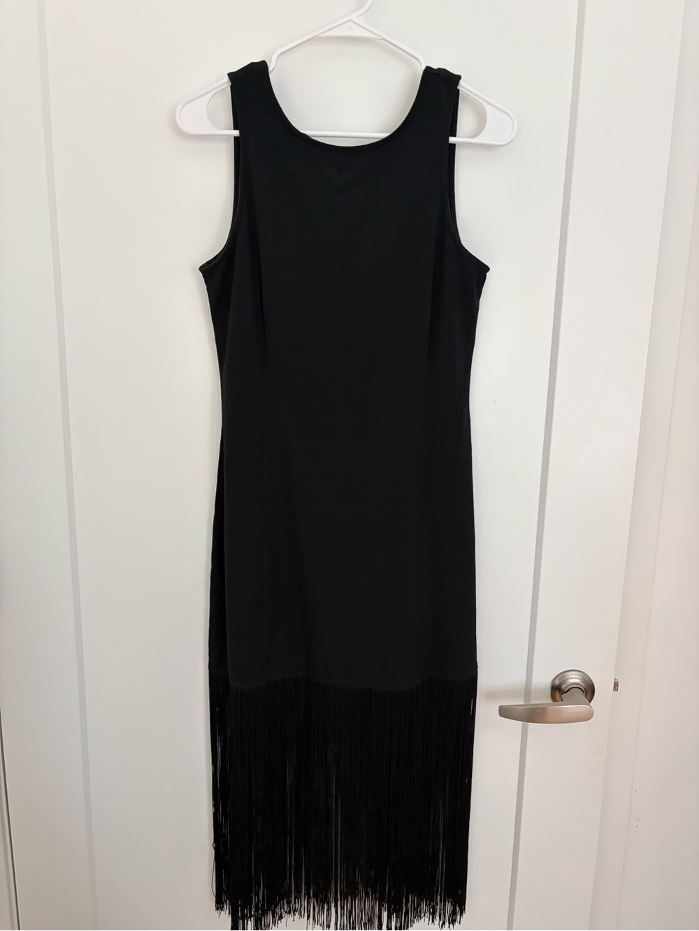Abercrombie & Fitch Black Sleeveless Fringe Hem Midi Dress